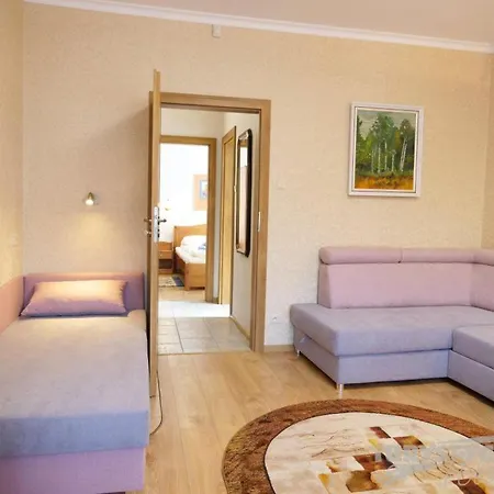 Ika Bed & Breakfast 3*