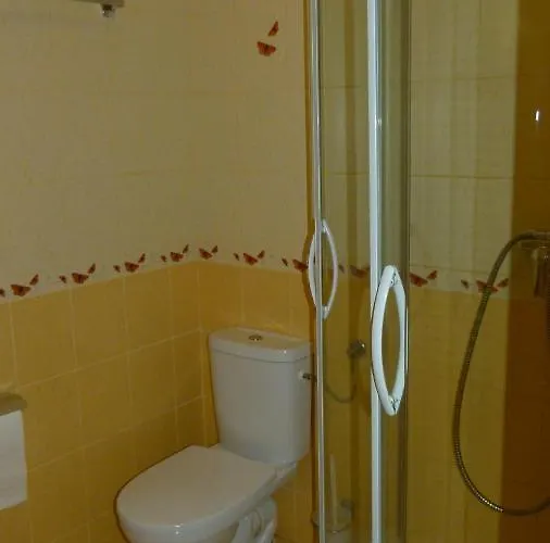 Bed & Breakfast Ika 3*